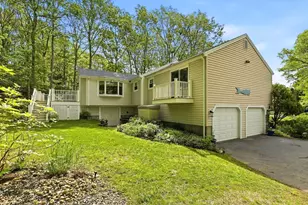 17 Briggs Ave, Bourne, MA 02532 - Photo 2