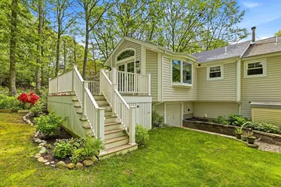 17 Briggs Ave, Bourne, MA 02532 - Photo 4