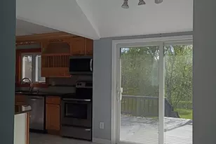 4 Wood Ave, Grafton, MA 01519 - Photo 4