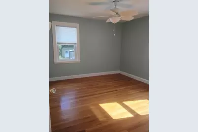 4 Wood Ave, Grafton, MA 01519 - Photo 8
