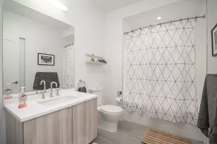 2 W Sixth St, Boston, MA 02127 - Photo 8
