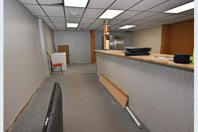 590 Dutton St, Lowell, MA 01854 - Photo 8