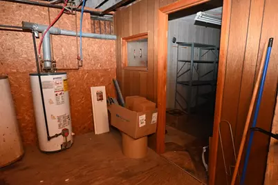 590 Dutton St, Lowell, MA 01854 - Photo 14