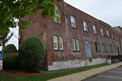 590 Dutton St, Lowell, MA 01854 - Photo 4
