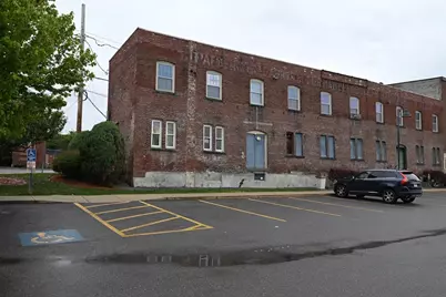 590 Dutton St, Lowell, MA 01854 - Photo 2