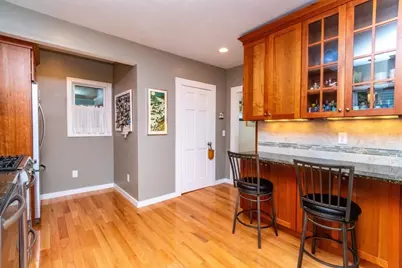 79 Redlands Rd, Boston, MA 02132 - Photo 4