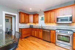 79 Redlands Rd, Boston, MA 02132 - Photo 6