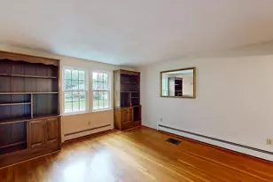 101 Atkinson Dr, Bridgewater, MA 02324 - Photo 4