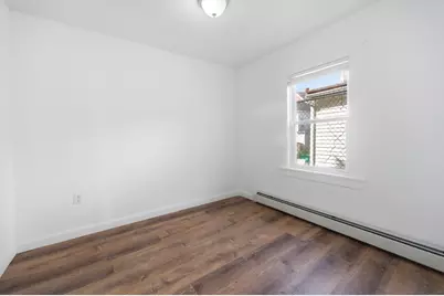 8 Cherry St, Lowell, MA 01852 - Photo 6