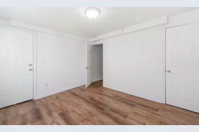 8 Cherry St, Lowell, MA 01852 - Photo 10