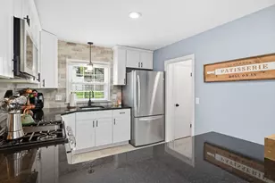 620 Roosevelt Ave, Springfield, MA 01118 - Photo 8
