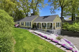 620 Roosevelt Ave, Springfield, MA 01118 - Photo 2
