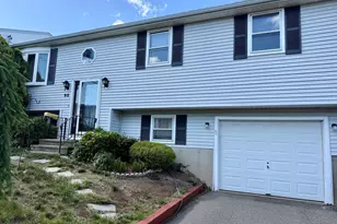 90 Augustus St, Fall River, MA 02721 - Photo 2
