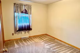 90 Augustus St, Fall River, MA 02721 - Photo 14