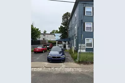 40 Edwards St, Fitchburg, MA 01420 - Photo 2