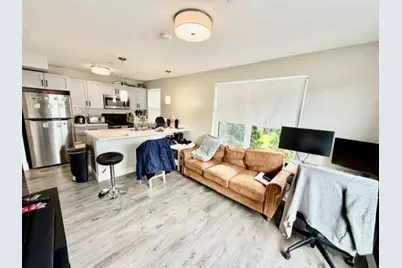 882 Mass Ave #2E, Arlington, MA 02476 - Photo 2