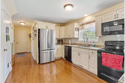 13 Ballard Ct, Leominster, MA 01453 - Photo 14