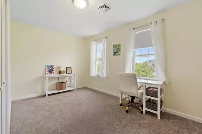 13 Ballard Ct, Leominster, MA 01453 - Photo 8