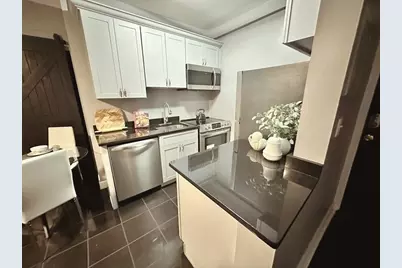 140 Chestnut St #316, Springfield, MA 01103 - Photo 2