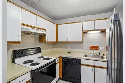 10 Rutledge St #2H, Worcester, MA 01604 - Photo 2