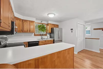 30 Golden Hills Road, Saugus, MA 01906 - Photo 10