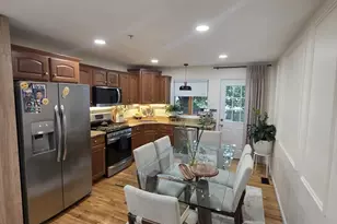 955 Pleasant St, Weymouth, MA 02189 - Photo 2