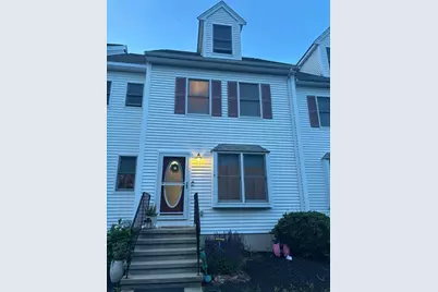 955 Pleasant St #4, Weymouth, MA 02189 - Photo 1