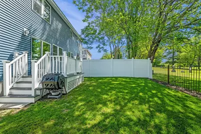 72 Manchester St #72, Lowell, MA 01852 - Photo 36