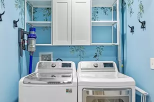 72 Manchester St, Lowell, MA 01852 - Photo 26
