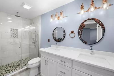 72 Manchester St #72, Lowell, MA 01852 - Photo 18