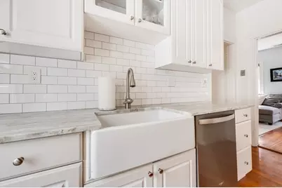 43 Goldsmith St #3, Boston, MA 02130 - Photo 8