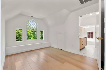 18 Naples Rd, Brookline, MA 02446 - Photo 30