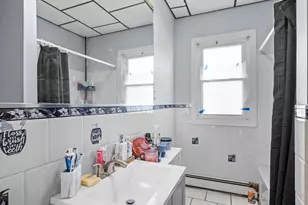 306 Mott St, Fall River, MA 02721 - Photo 12