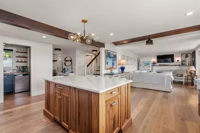 27 Dorchester St, Quincy, MA 02171 - Photo 14