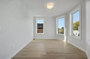181 Maverick St, Boston, MA 02128 - Photo 8