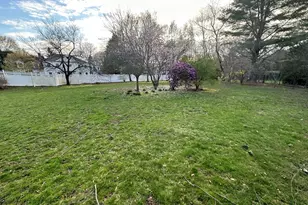 757 Wellesley St, Weston, MA 02493 - Photo 34