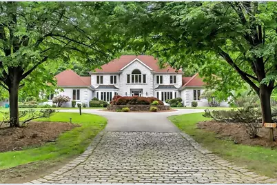 784 Strawberry Hill Rd, Concord, MA 01742 - Photo 1
