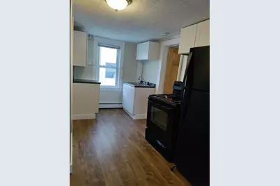 143 Chestnut St #1, Marlborough, MA 01752 - Photo 2