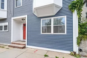 394 E 8th, Boston, MA 02127 - Photo 10