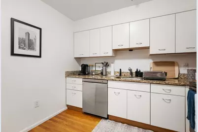 350 North Street #403, Boston, MA 02109 - Photo 8