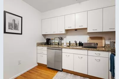 350 North Street #403, Boston, MA 02109 - Photo 8