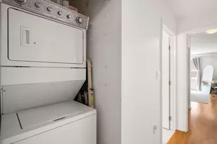 350 North St, Boston, MA 02109 - Photo 16
