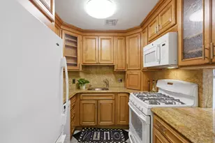 97 Anderer Ln, Boston, MA 02132 - Photo 10