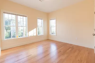 5165 Washington #13, Boston, MA 02132 - Photo 8