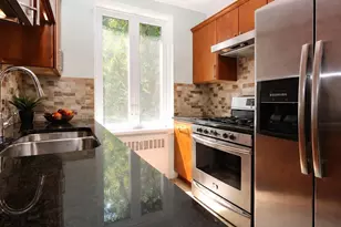 140 Beaconsfield Rd, Brookline, MA 02445 - Photo 4