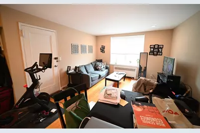 140 Beaconsfield Rd #3, Brookline, MA 02445 - Photo 2