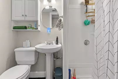 314 W 4th #1, Boston, MA 02127 - Photo 10