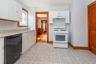 18 Laban Pratt Rd, Boston, MA 02122 - Photo 2