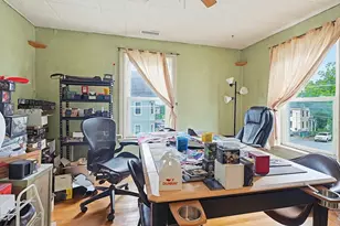 35 Oak St, Lowell, MA 01852 - Photo 16