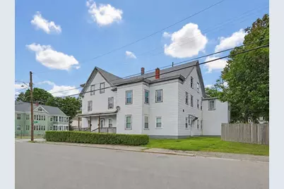 35 Oak St, Lowell, MA 01852 - Photo 2